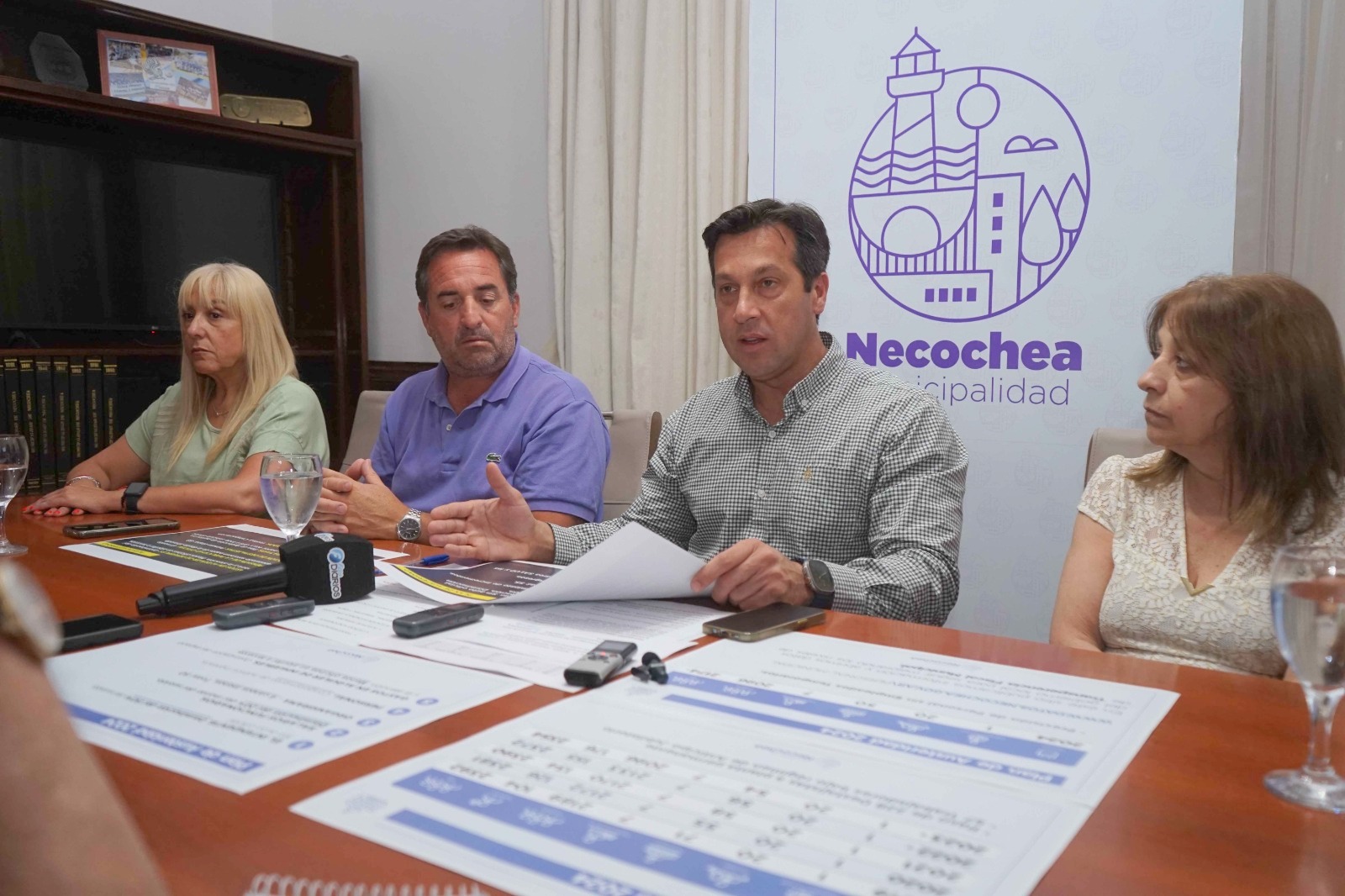 El Intendente presentó un Plan de Austeridad con achique de gastos en el Ejecutivo Municipal
