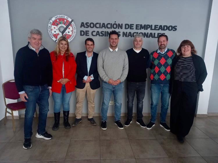 El P.J. y el Interbloque de Concejales de Unión por la Patria se reunieron con Atanasof.