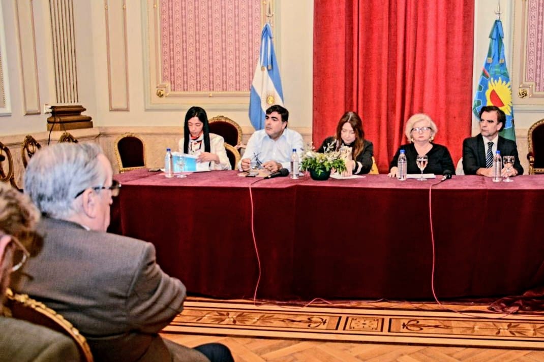 Andrea Cáceres participó de un encuentro sobre niñez y adolescencia en Tandil