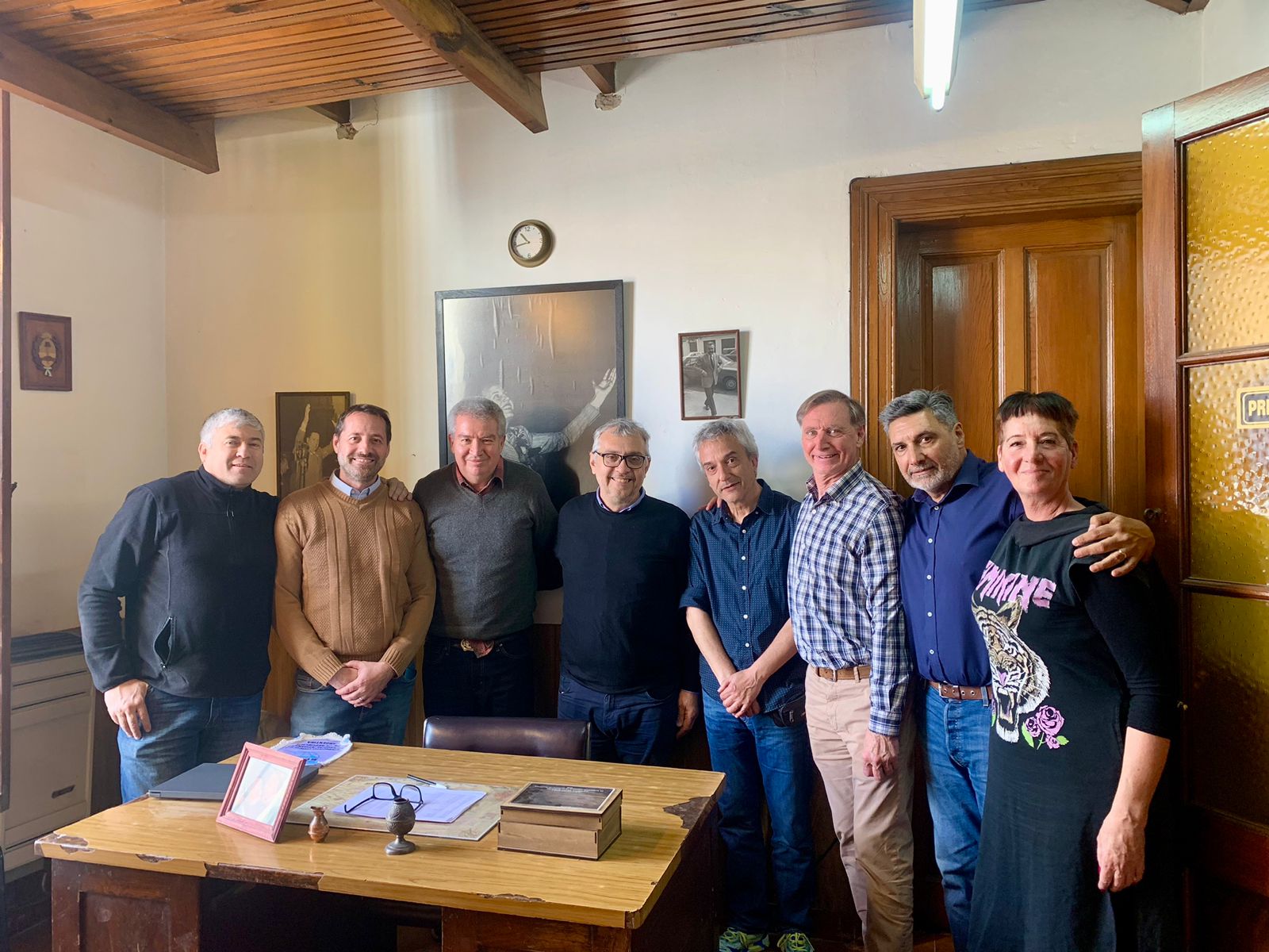 El Subsecretario de Educación de la Pcia Bs As se reunió con concejales de UxP en el Partido Justicialista Necochea.