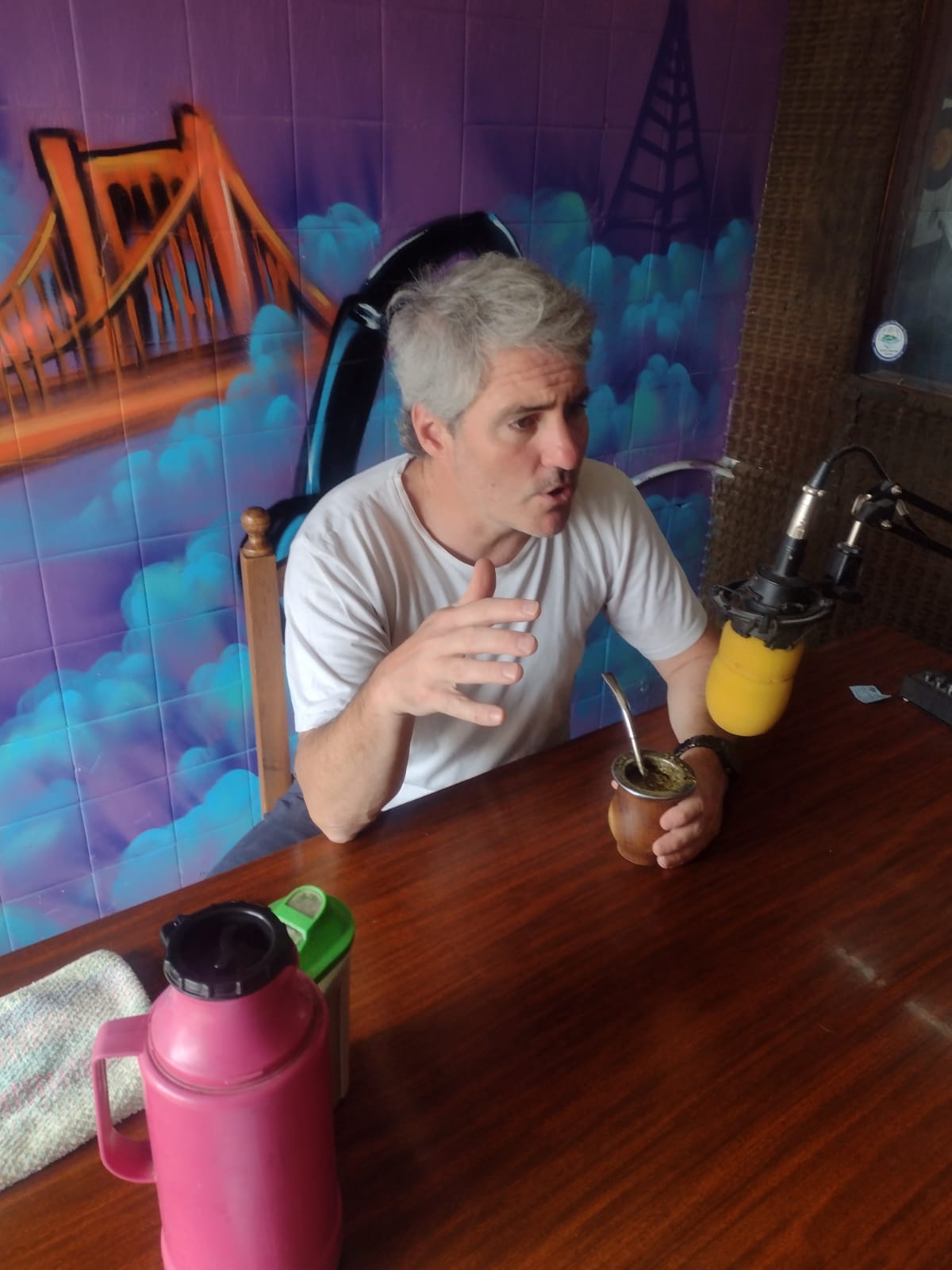 GONZALO DIEZ: “GUARDA CON INTERNAS INNECESARIAS, SIN SUSTANCIA, NOS TERMINARÁN EMPUJANDO AL OSTRACISMO MÁS PROFUNDO”