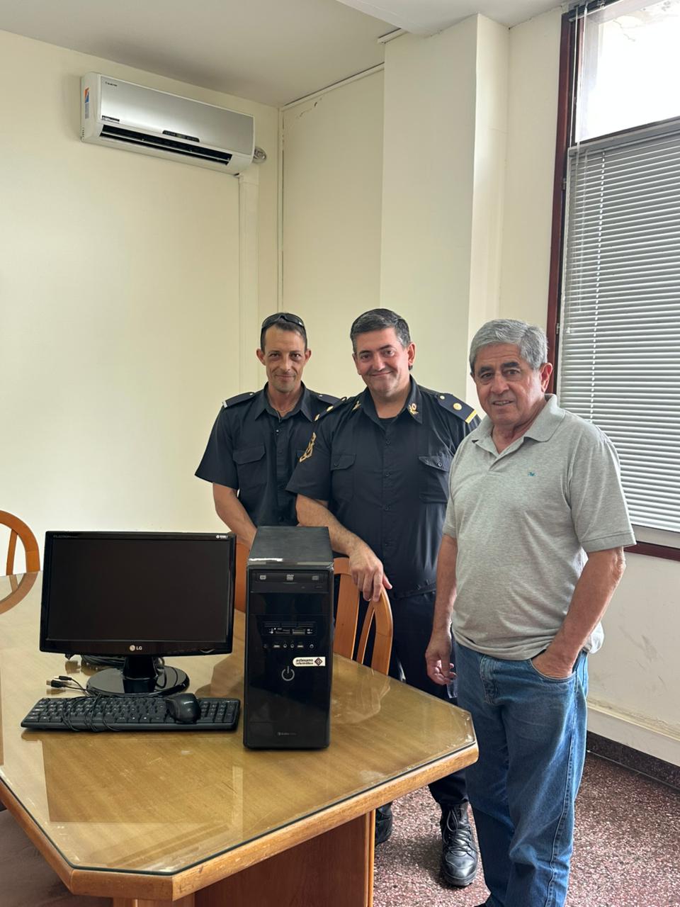 DONACIÓN DE LA USINA AL COMANDO DE PATRULLAS