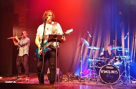 "Un viaje en Remolinos" en Necohea