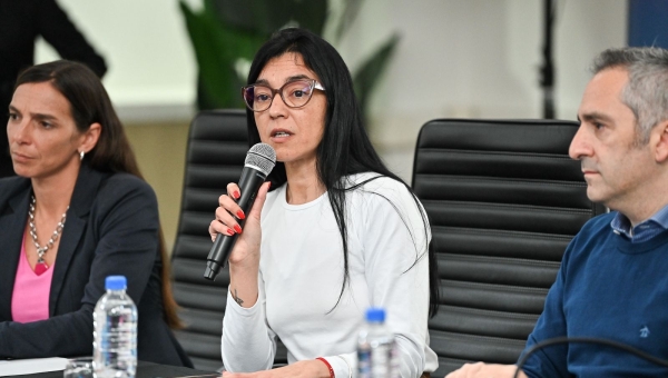 Andrea Cáceres presentó el Observatorio Social de Niñez y Adolescencia