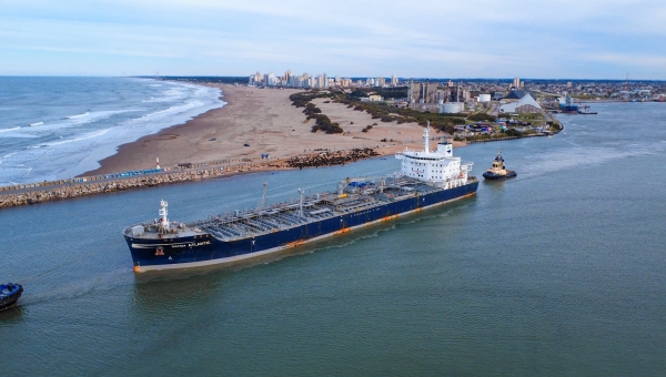 Puerto Quequén cierra mayo con 9 movimientos en un día