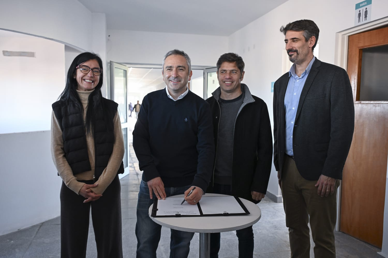 Kicillof recorrió el nuevo Centro de Atención Primaria de la Salud de Miramar