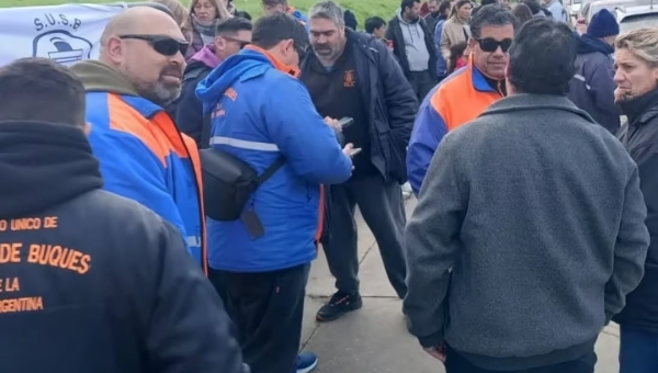 BASTA DE AJUSTE A LOS TRABAJADORES.