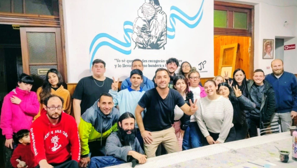 REUNION DE JUVENTUDES DE FUERZA PATRIA NECOCHEA