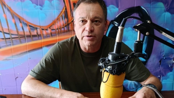 WALTER BRAVO: “FALTA UNA VERDADERA ALTERNATIVA DEMOCRÁTICA EN LA SOCIEDAD”