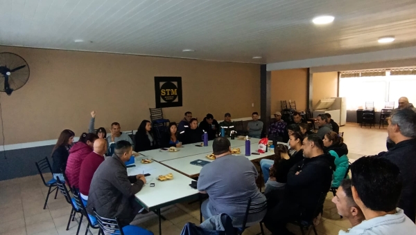 𝗥𝗘𝗨𝗡𝗜𝗢́𝗡 𝗗𝗘 𝗖𝗢𝗠𝗜𝗦𝗜𝗢́𝗡 𝗗𝗜𝗥𝗘𝗖𝗧𝗜𝗩𝗔 𝗬 𝗗𝗘𝗟𝗘𝗚𝗔𝗗𝗢𝗦