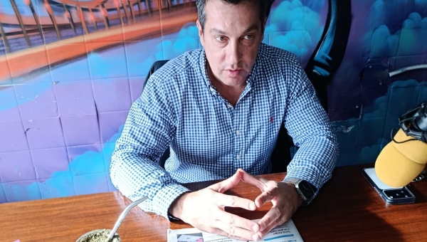 SOBRE LA OPOSICIÓN POLÍTICA 