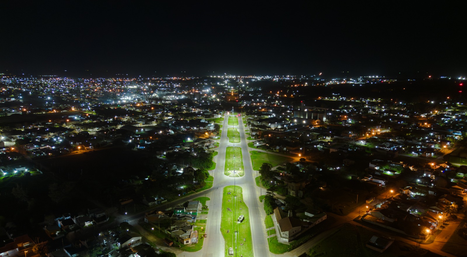 AVANZA EN LA MODERNIZACIÓN DEL ALUMBRADO PÚBLICO PARA CONSOLIDAR UN CORREDOR VIAL SEGURO