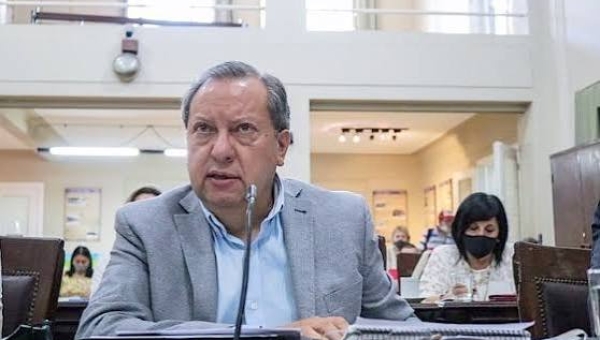 BARTOLOMÉ ZUBILLAGA: “El intendente  no se deja ayudar, no se puede trabajar en equipo y empezó el festival de vetos”.