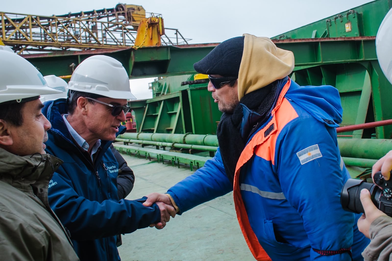 El Dr. Mariano Carrillo recorrió una de las mayores operaciones de exportación de soja en Puerto Quequén