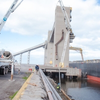 Puerto Quequén continua con una obra clave de infraestructura en sus muelles